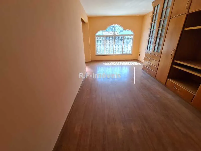 Triplex house with 4 bedrooms and 4 bathrooms — photo 6
