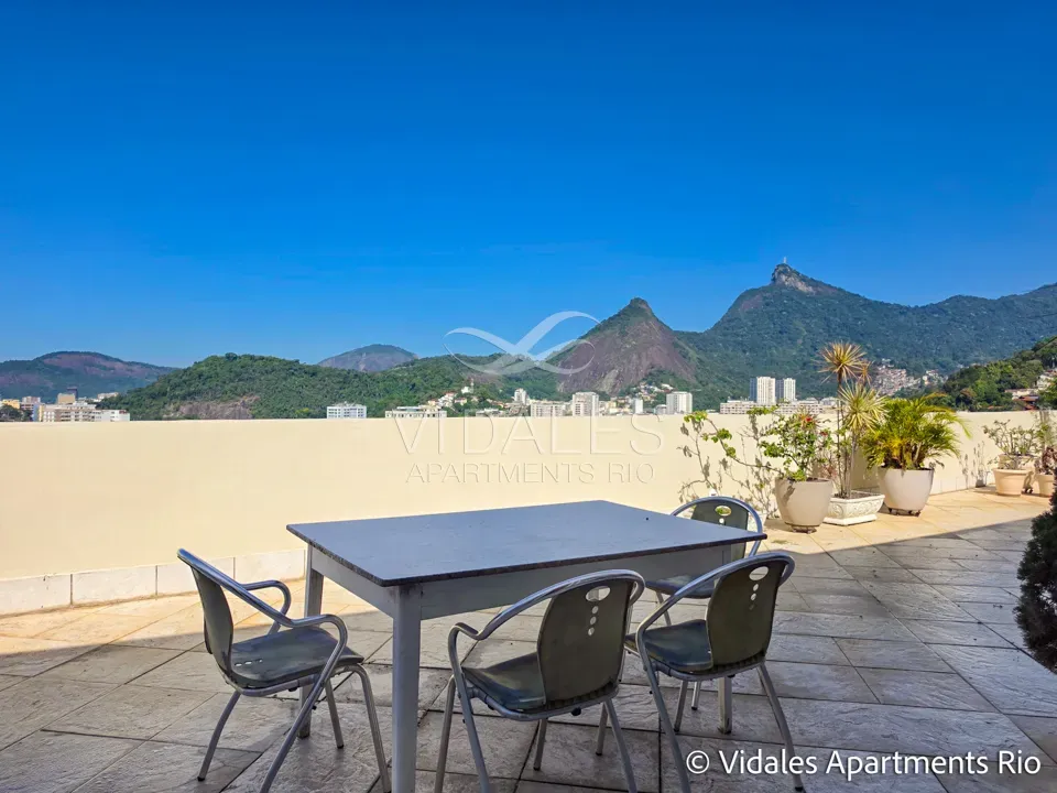 Furnished 715 m² apartment with 4 en-suite bedrooms — photo 28