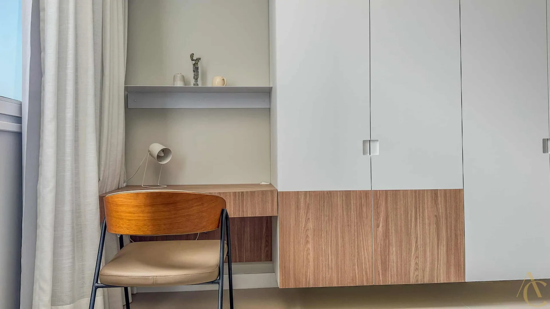 Studio mobiliado 73 m² com cozinha americana e 1 vaga