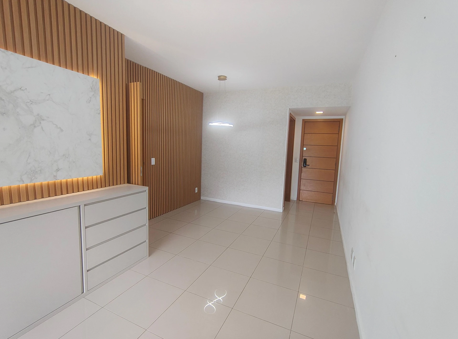 Rental apartment with 3 bedrooms and enclosed balcony — photo 14
