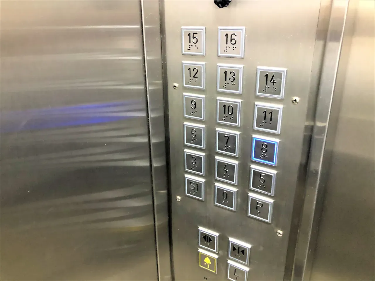 1 quarto e piso de madeira ou laminado: apartamento de 31 m² — photo 20
