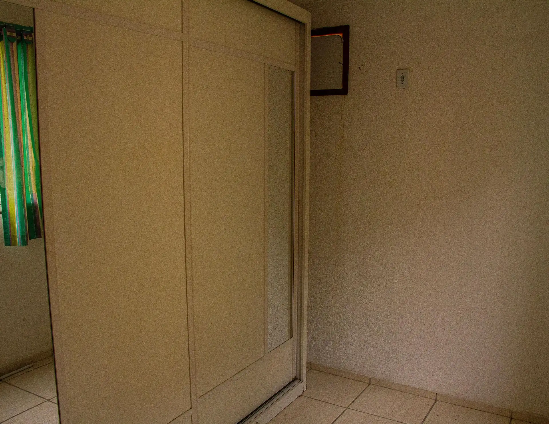 Unfurnished 2-bedroom apartment with pets allowed — photo 7