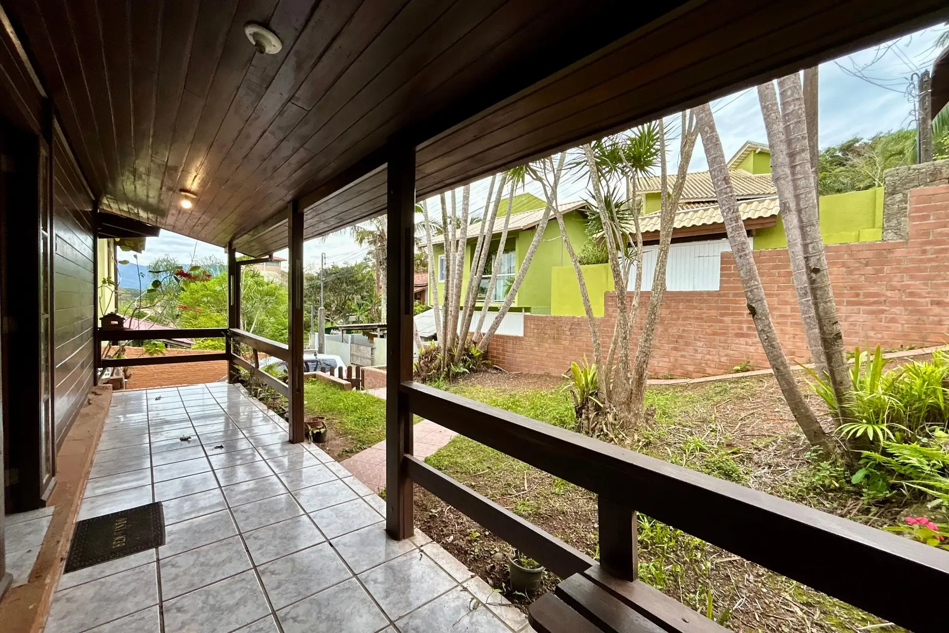 House, 100 m², with floor-to-ceiling windows — photo 32
