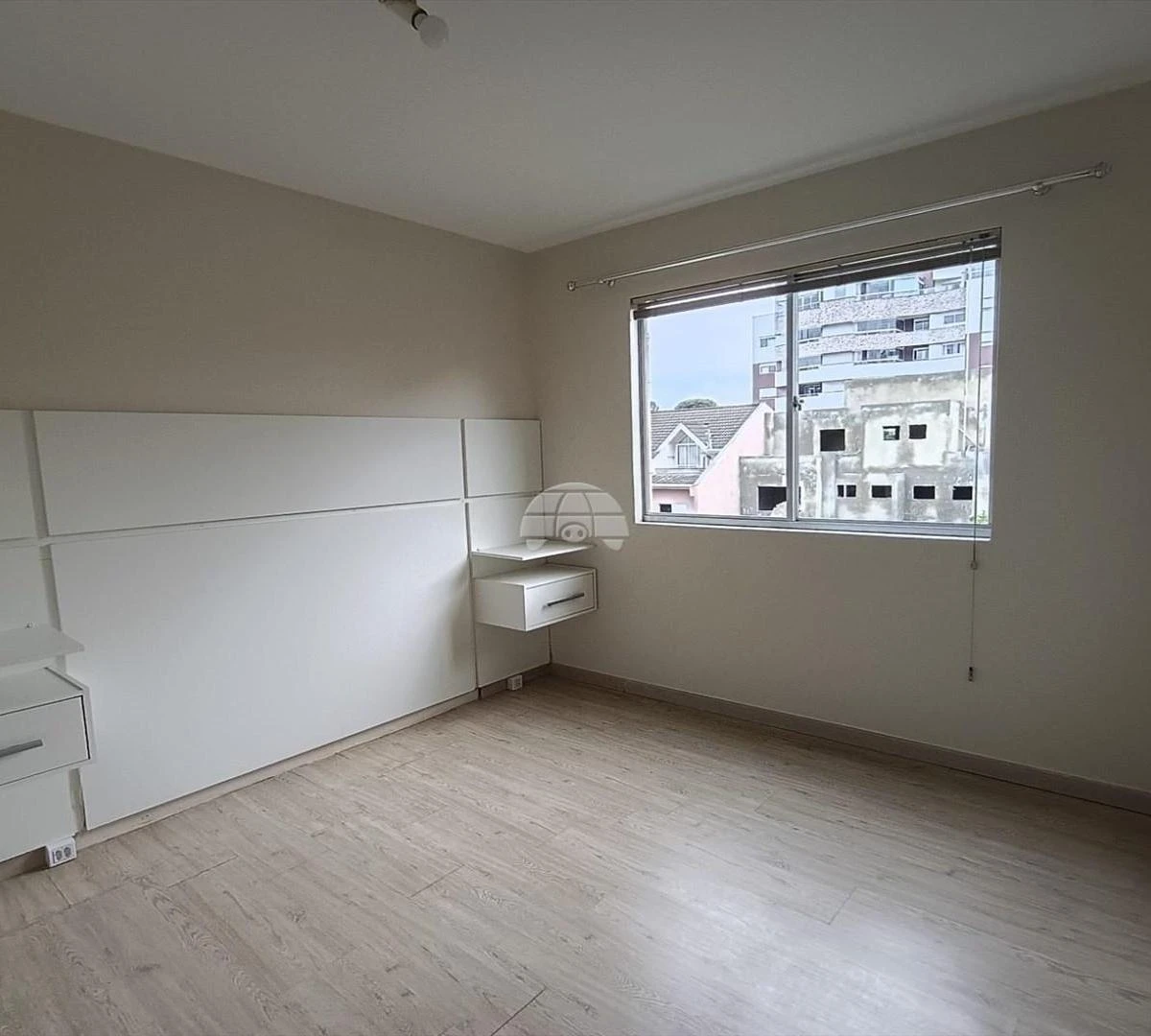 Furnished apartment, 70 m², with a washing machine — photo 3