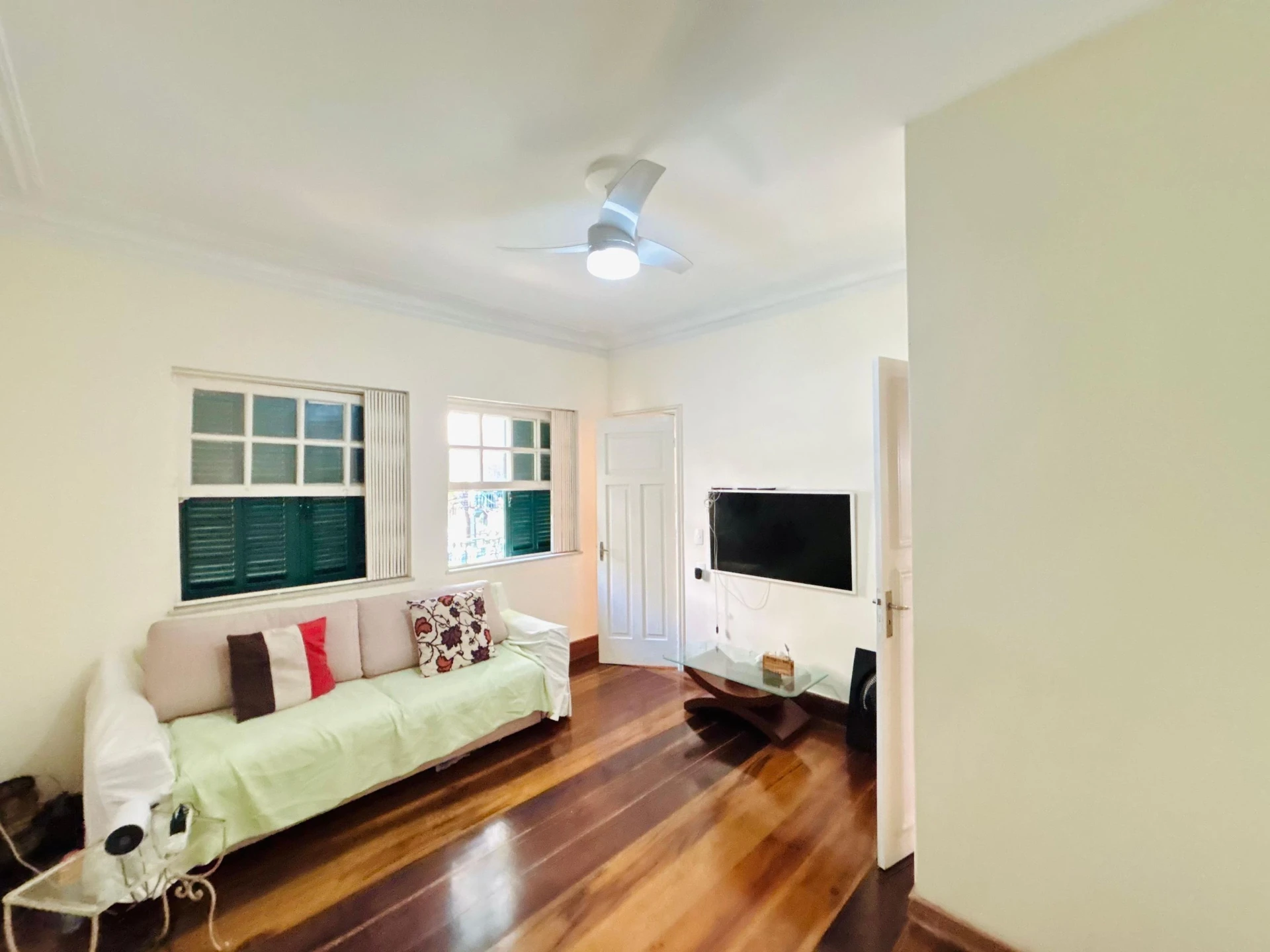 Furnished house, 380 m², with a grill on the balcony — photo 5