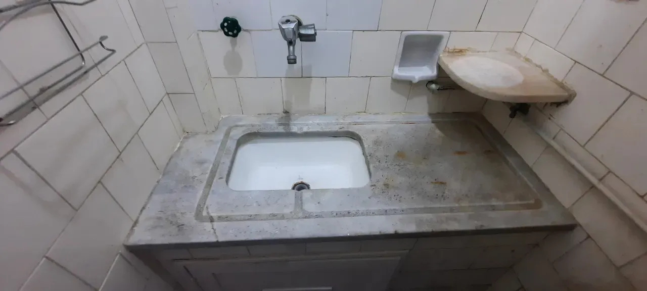 Деревянный пол или ламинат и 1 спальня: квартира 30 м² — photo 23
