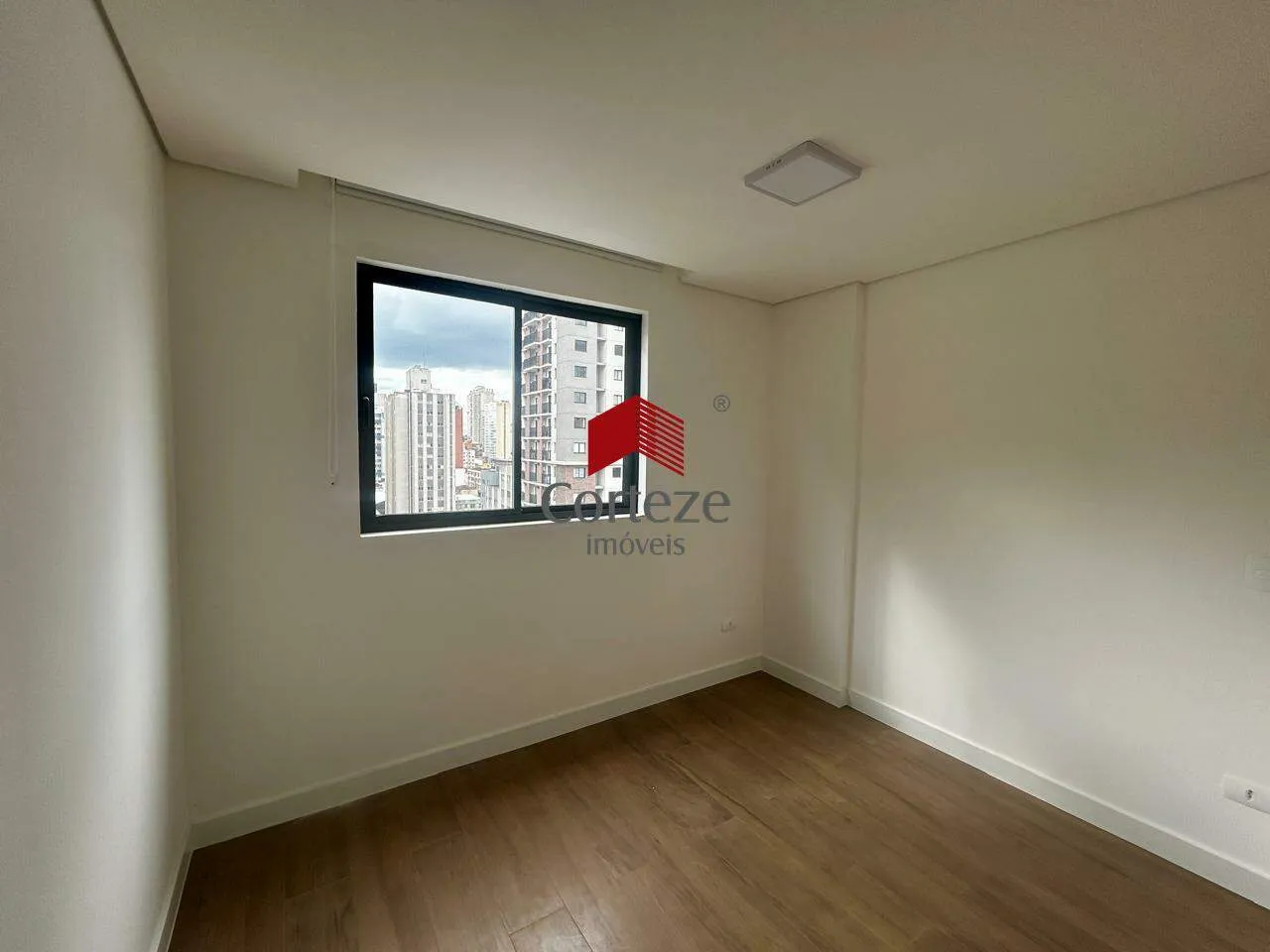 2-bedroom apartment with a grill on the balcony — photo 14
