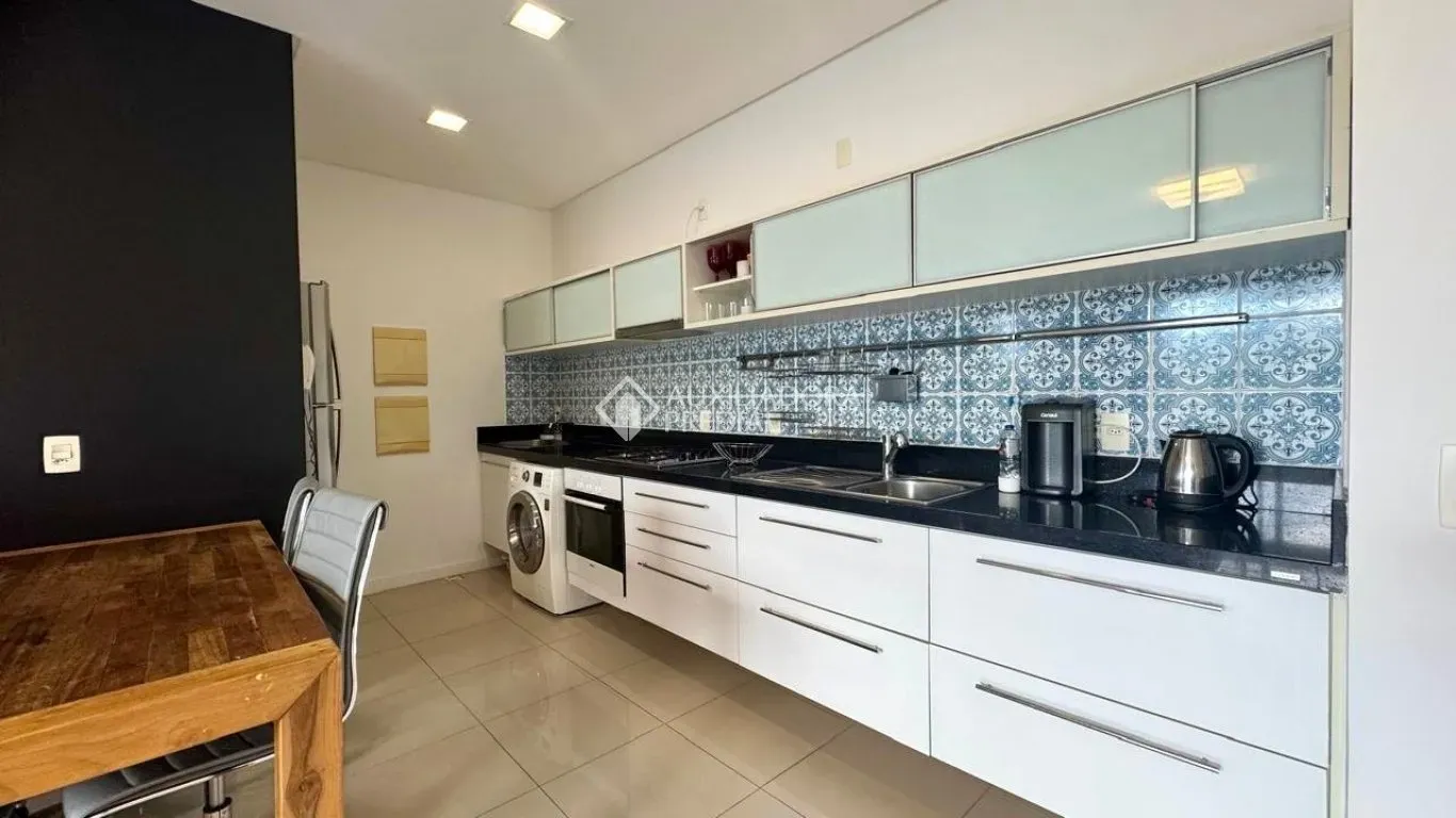 Квартира 60 м² с видом на горы и рабочим местом — photo 7