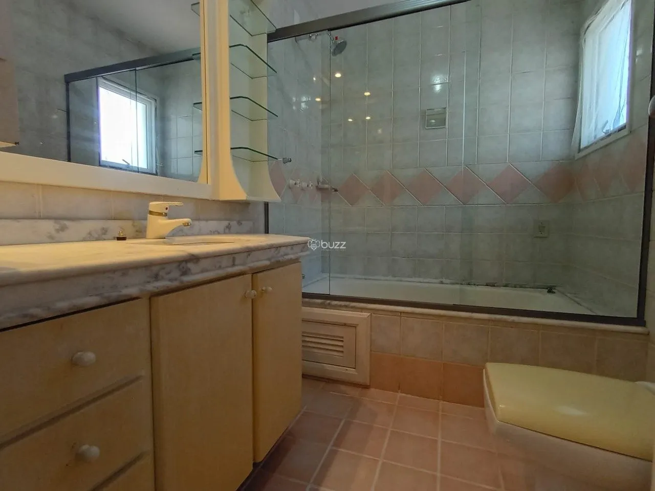 House with 4 en-suite rooms and 6 bathrooms, 301 m² — photo 55