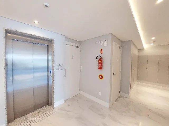 Furnished 1-bedroom apartment with a private garden — photo 21