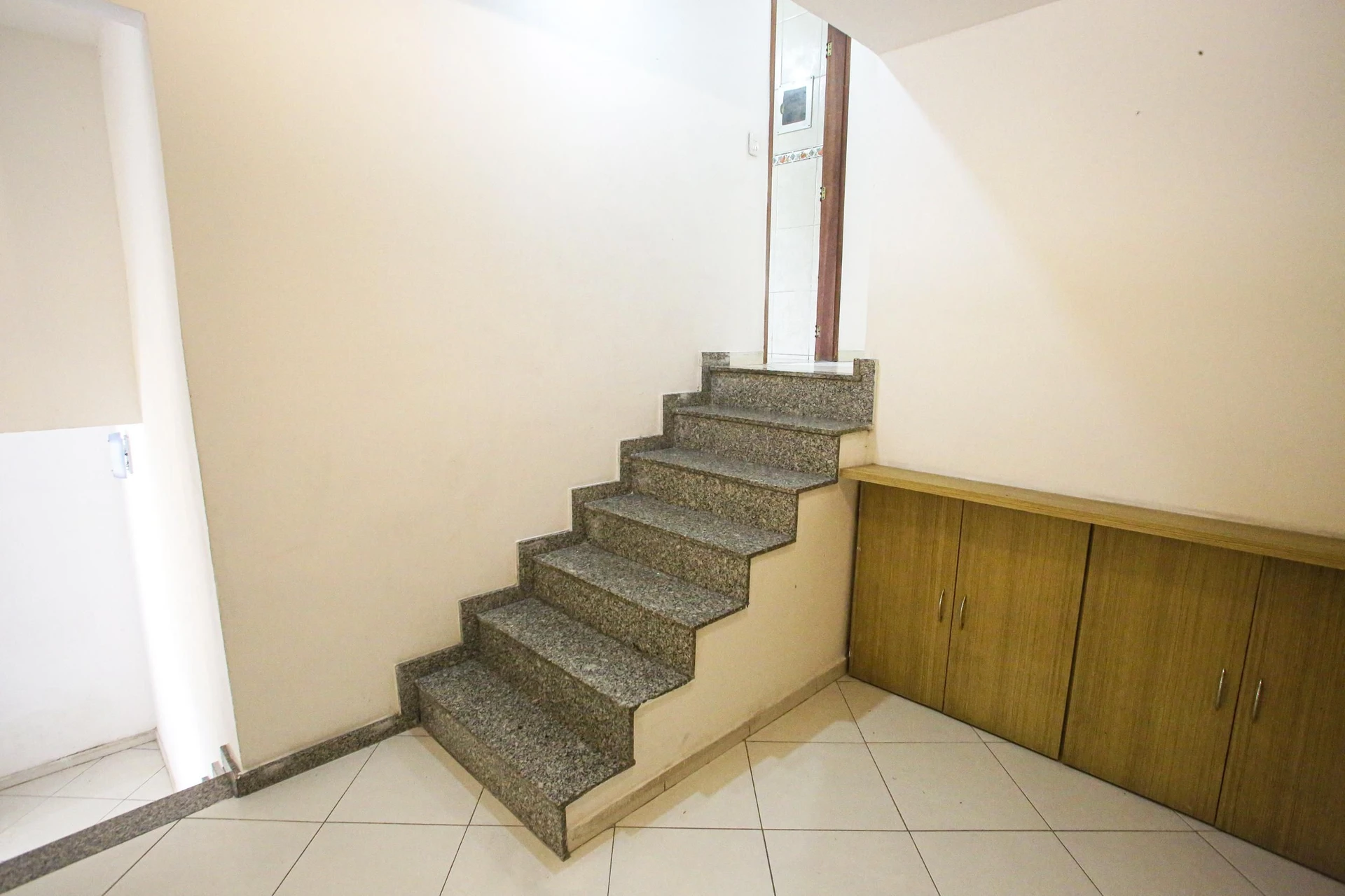 4-bedroom house with a bathtub in Rio de Janeiro — photo 50