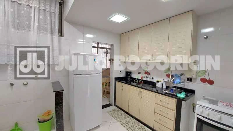 Furnished 3-bedroom apartment with 2 bathrooms — photo 16