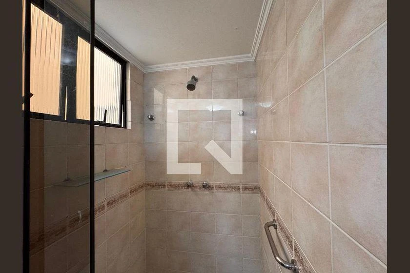Квартира з вбудованими шафами, 2 кімнати і 130 м² — photo 24
