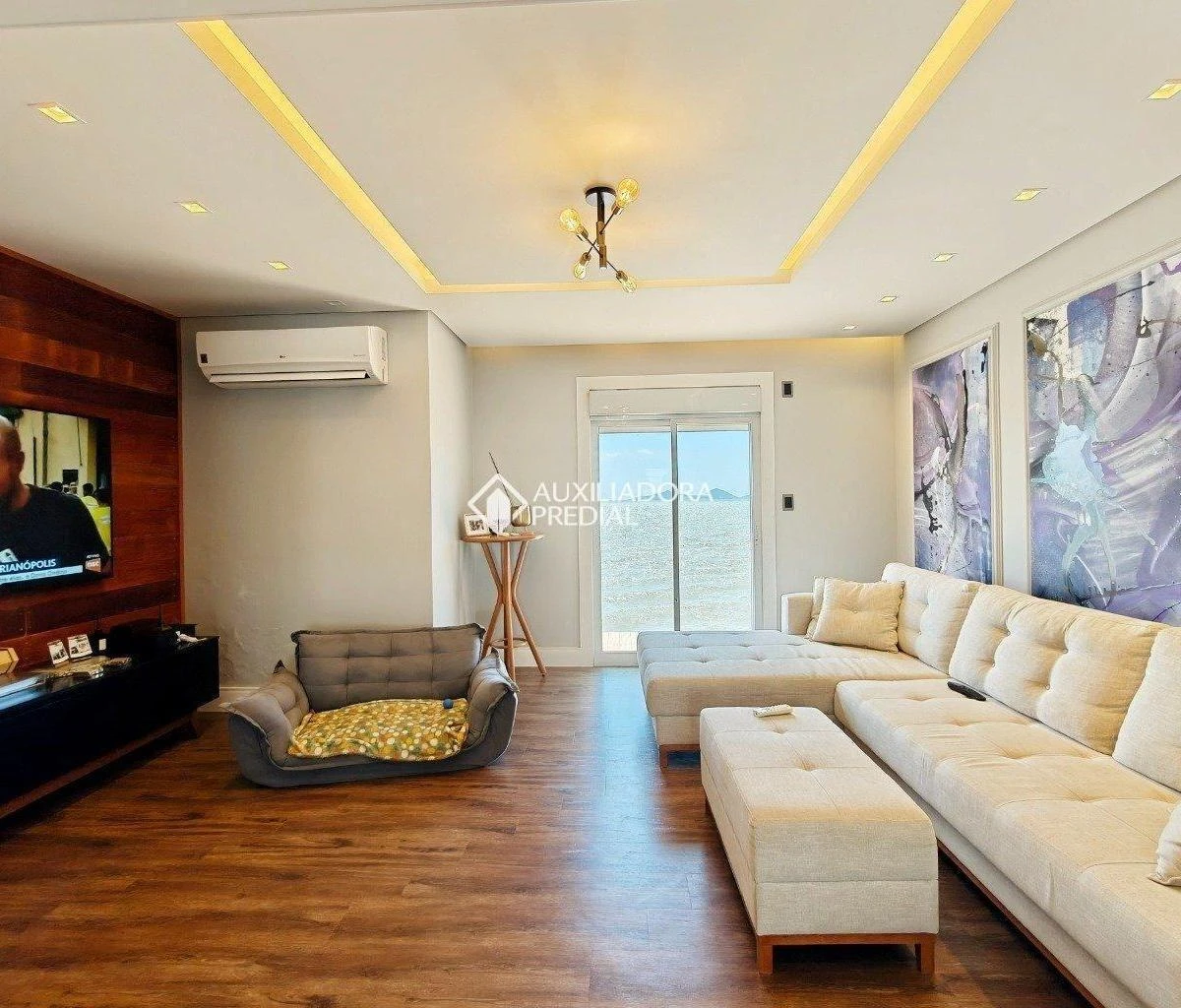 Water view in a 4-bedroom house, 320 m² — photo 9