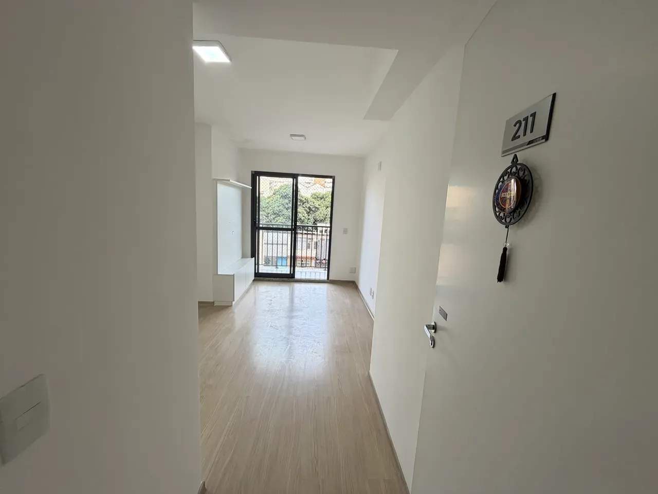 2-bedroom apartment with a washing machine — photo 24