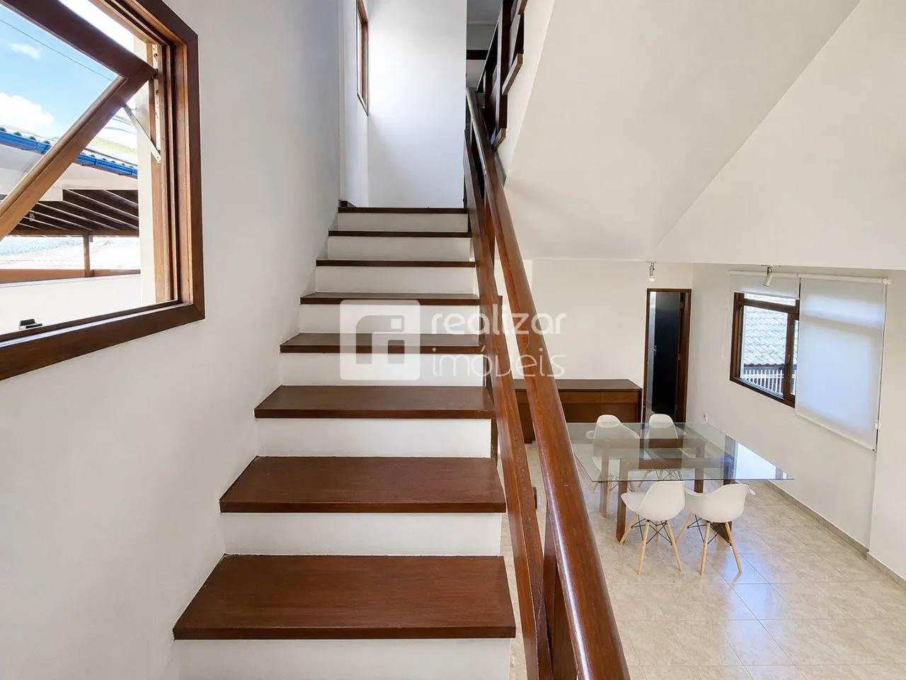 Furnished 4-bedroom house with 4 parking spaces — photo 7