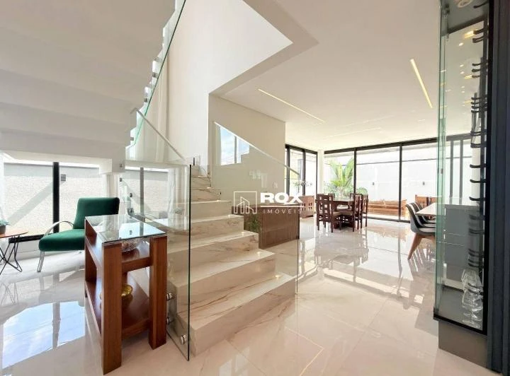 Casa com 4 suítes, 300 m² e 4 vagas no quintal — photo 6