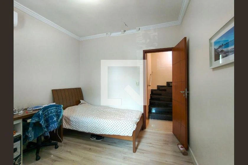 Furnished house with 3 bedrooms, 180 m² and 1 parking spot — photo 13