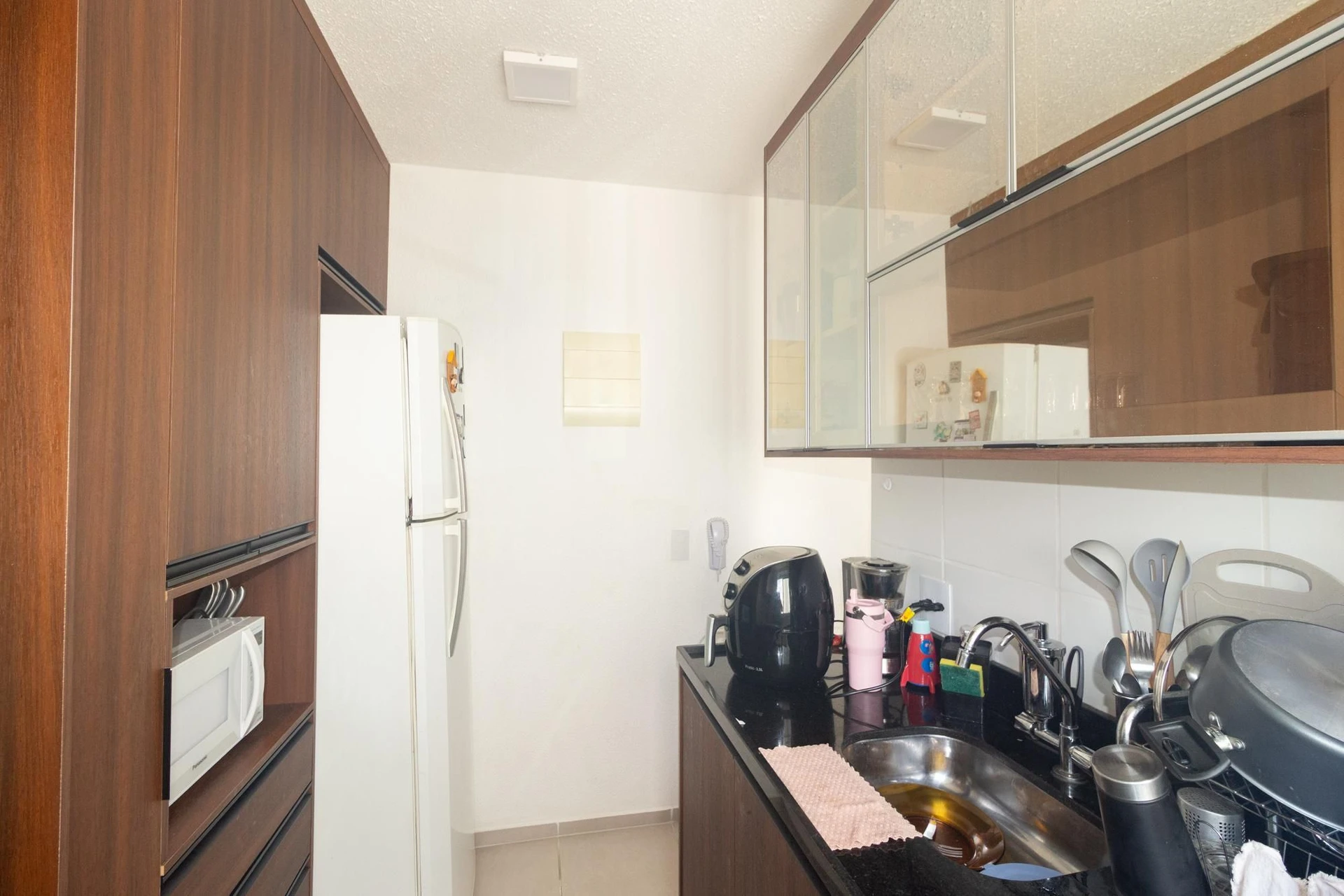 2-bedroom apartment with a washing machine — photo 17