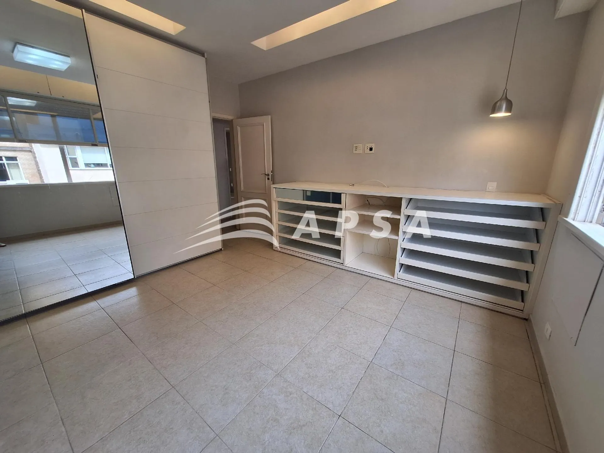 3-bedroom apartment with a home office in Rio de Janeiro — photo 3