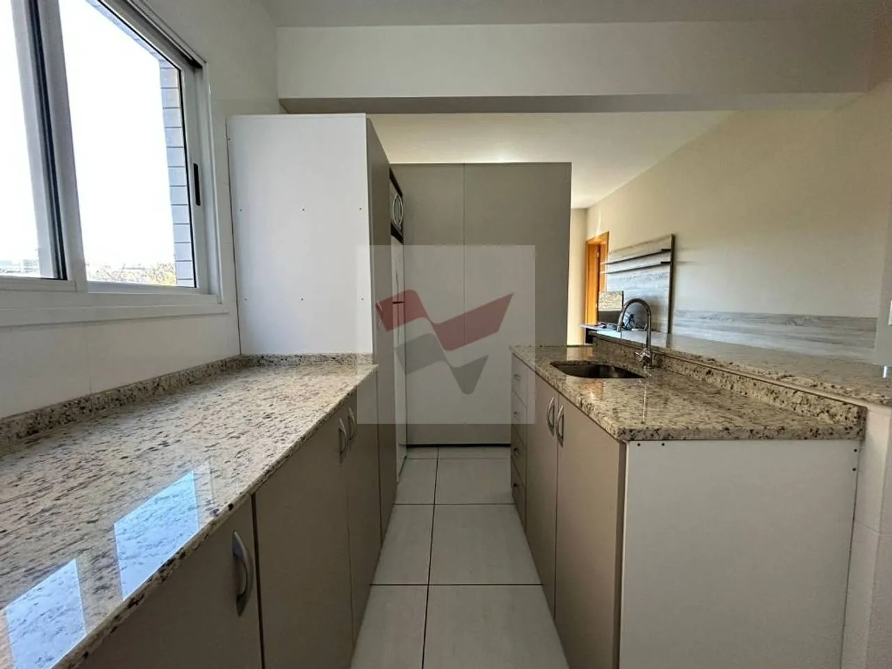 41 m² studio with a washing machine and a home office — photo 7