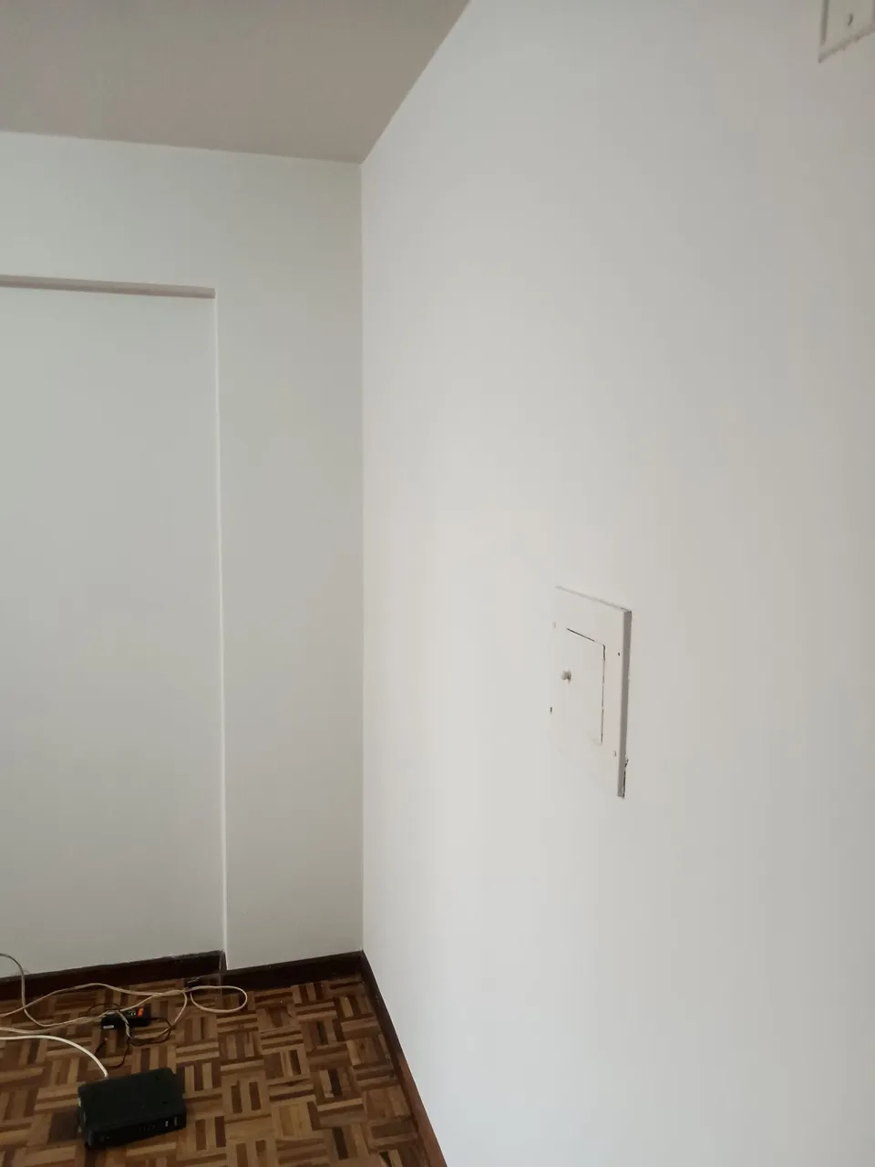 Studio, 28 m², with wood or laminate floors — photo 3