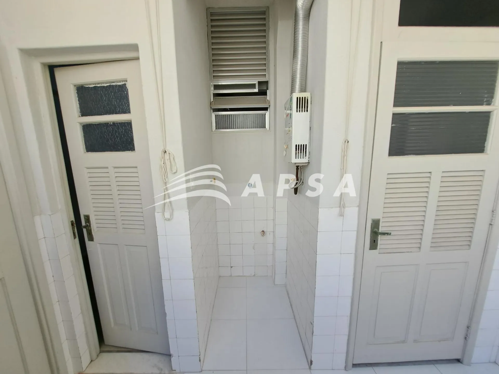 2-bedroom apartment with a washing machine in Rio de Janeiro — photo 5