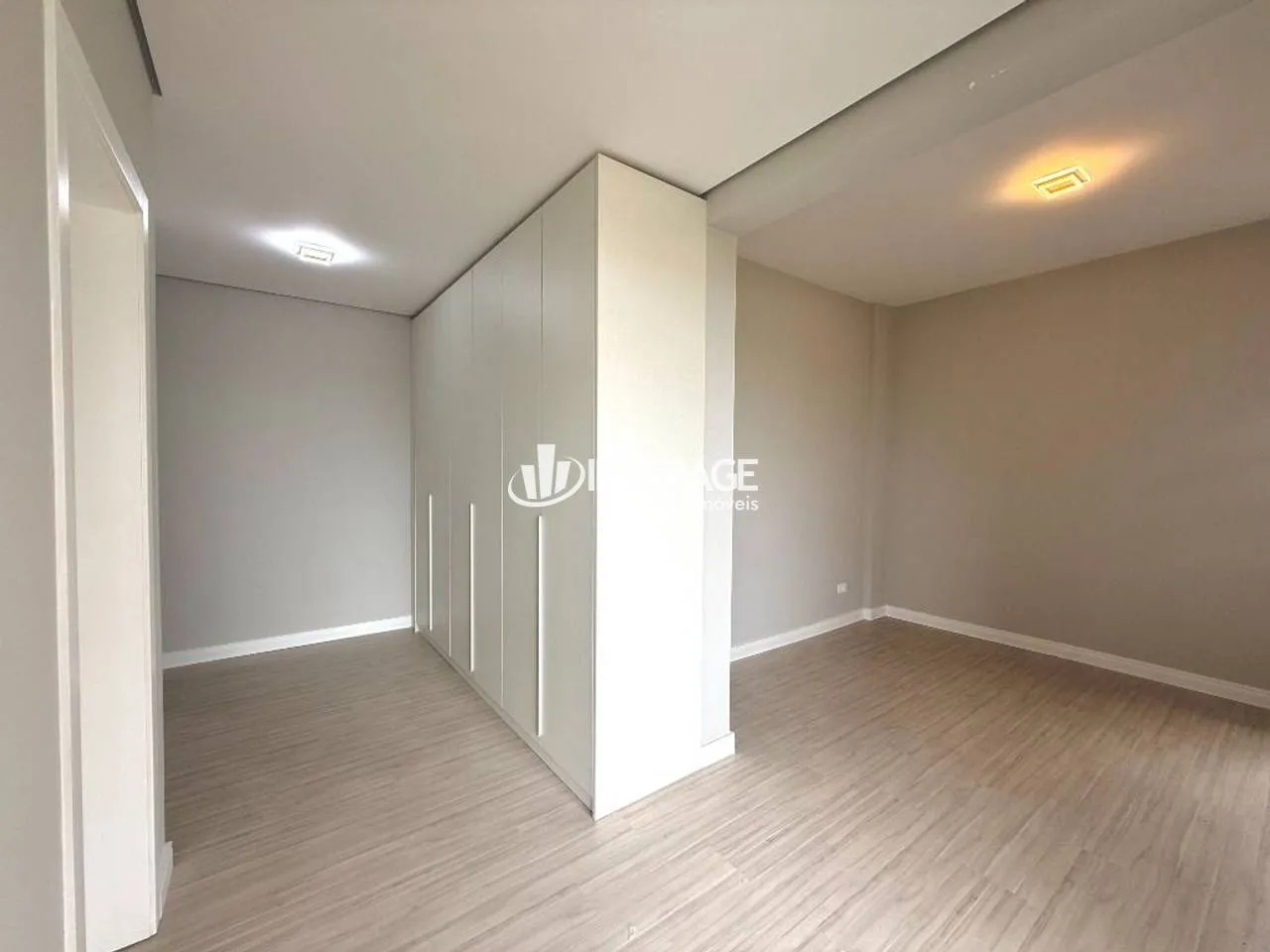 2-bedroom apartment with a home office in Curitiba — photo 10