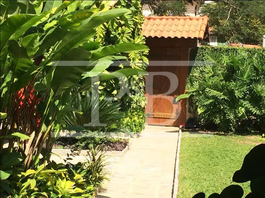 House with 4 bedrooms and 2 bathrooms, 440 m² and 2 parking — photo 15