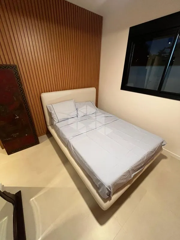Apartamento amueblado de 2 habitaciones con jardín privado — photo 12