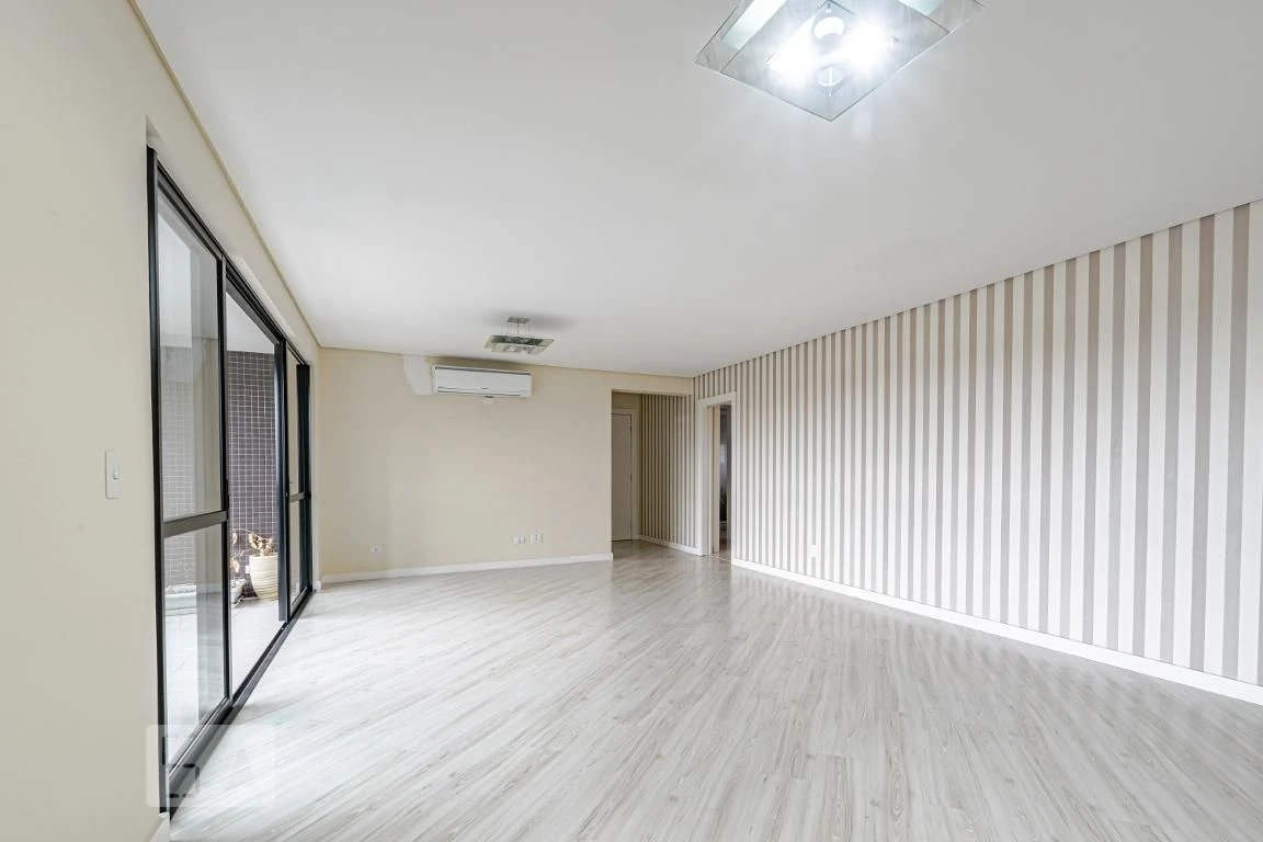 Apartment, 140 m², with a bathtub — photo 16