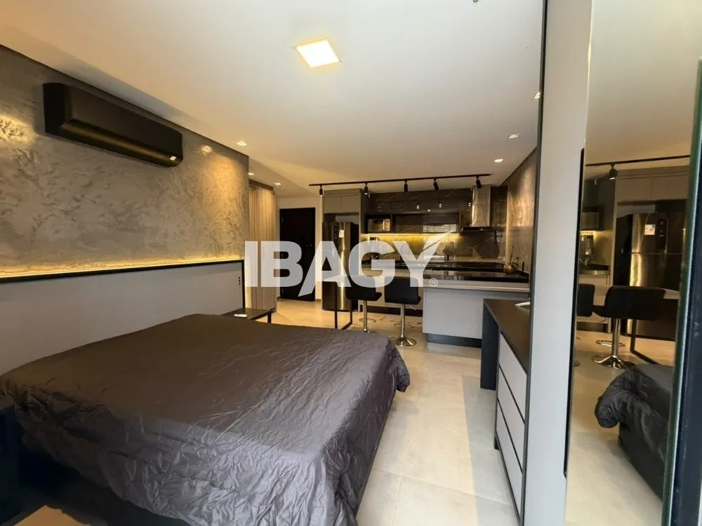 Furnished studio, 46 m², with a home office — photo 3