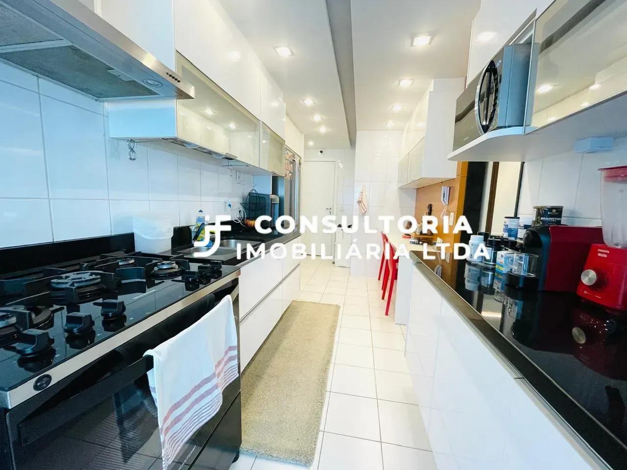 Apartamento mobiliado 160 m² com 3 quartos e 5 banheiros — photo 5