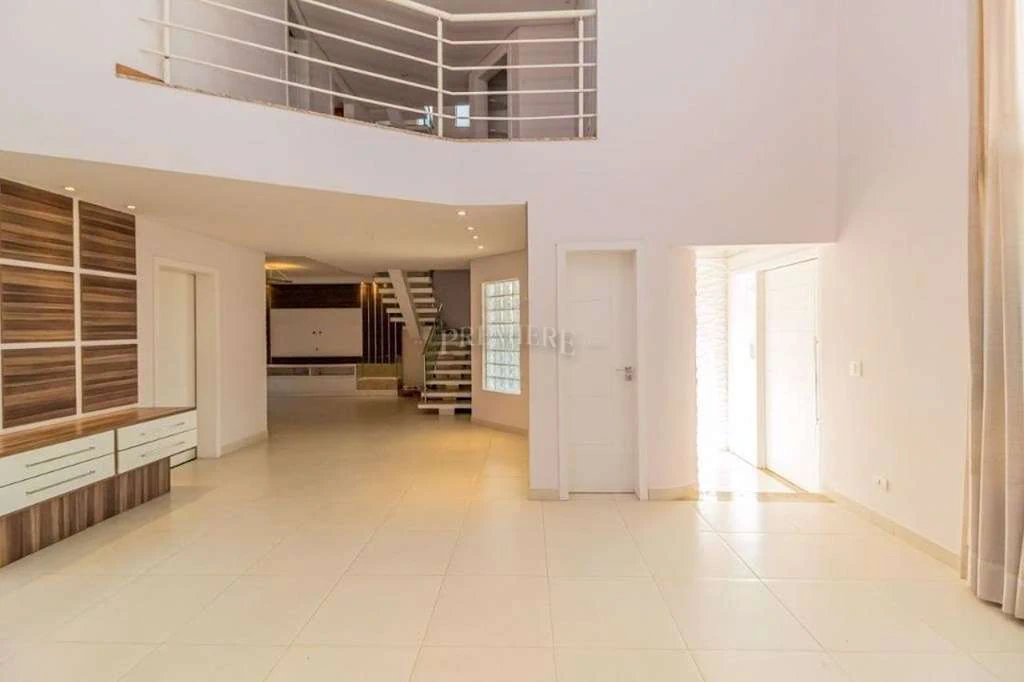 4-bedroom house with en-suite bathrooms and open-plan kitchen — photo 3