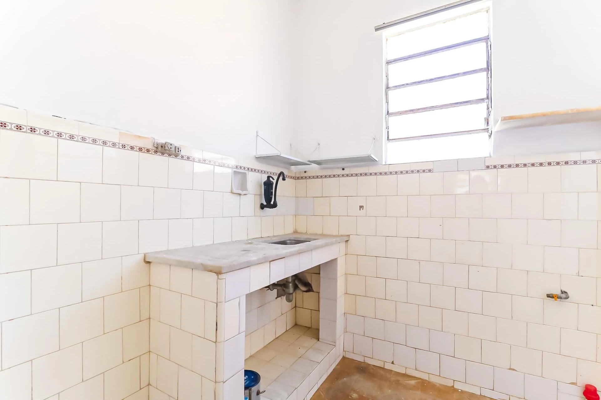 Apartment without parking, 1 bedroom and 1 bathroom — photo 16