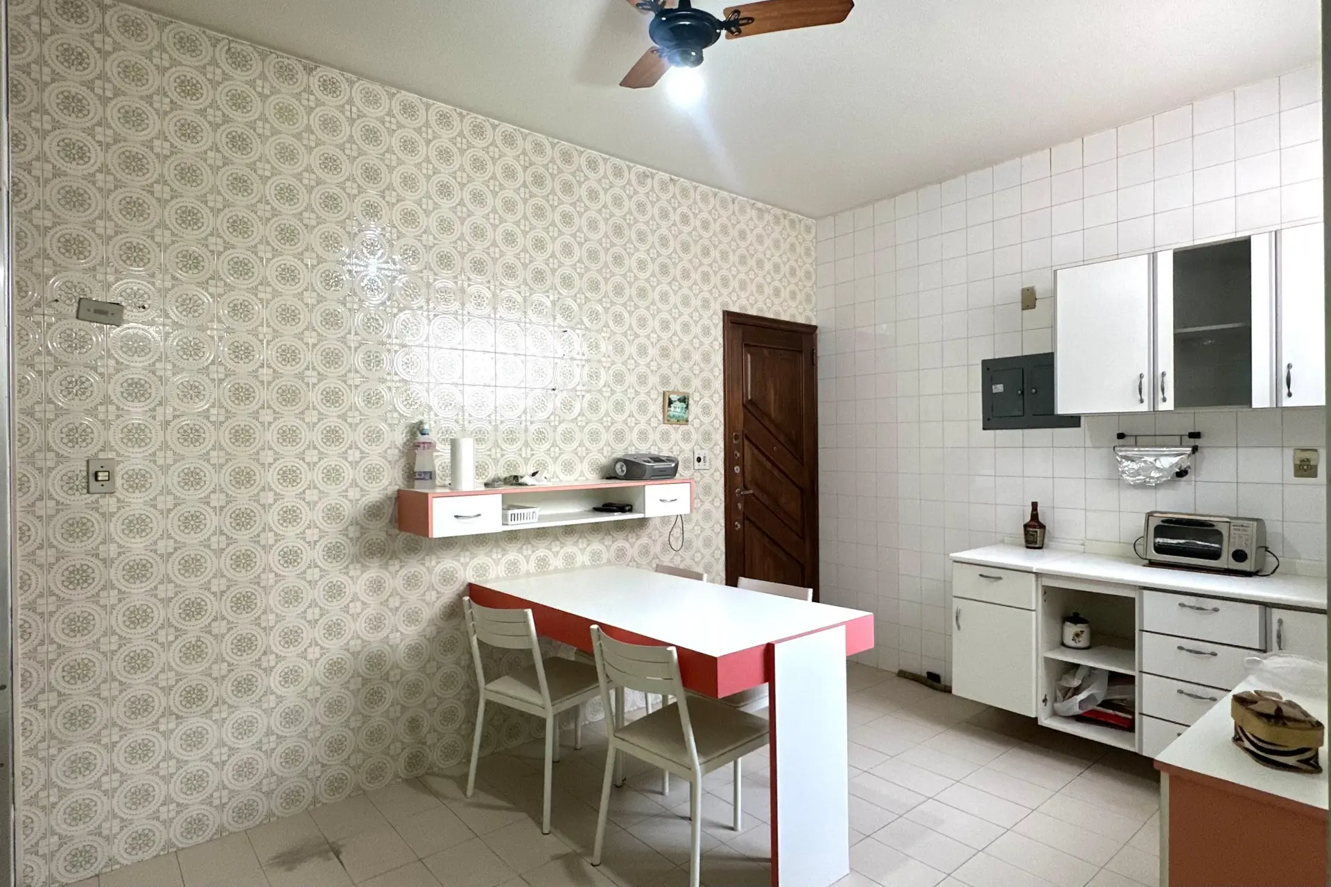 Apartamento amueblado de 3 dormitorios y cocina cerrada — photo 4