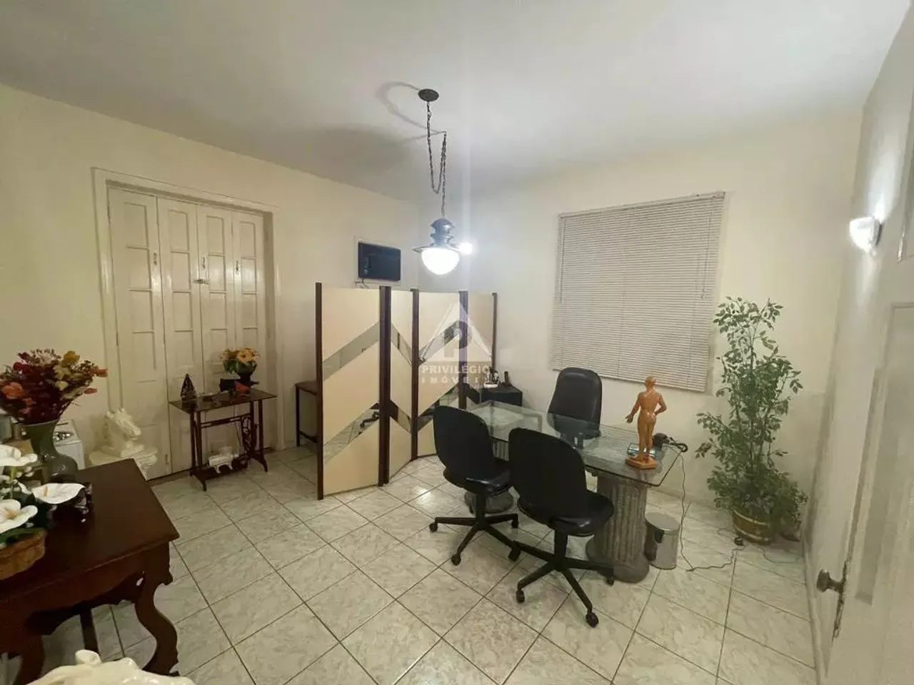 House with 3 bedrooms and 3 bathrooms, no parking space — photo 3