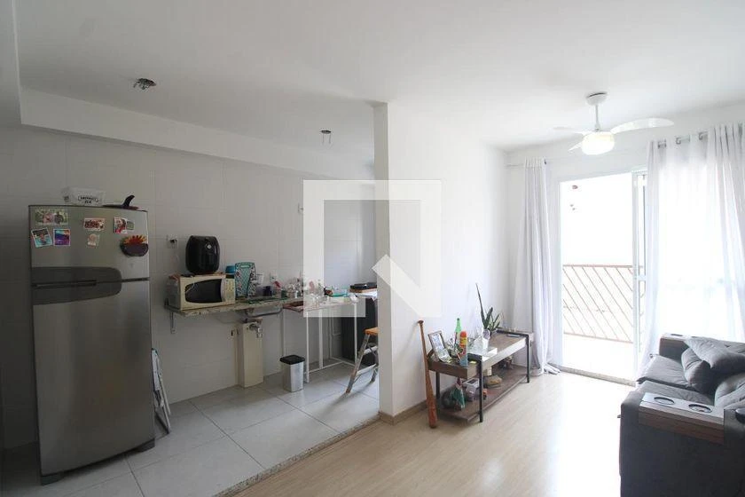 65 m² furnished apartment with balcony and 2 bedrooms — photo 2