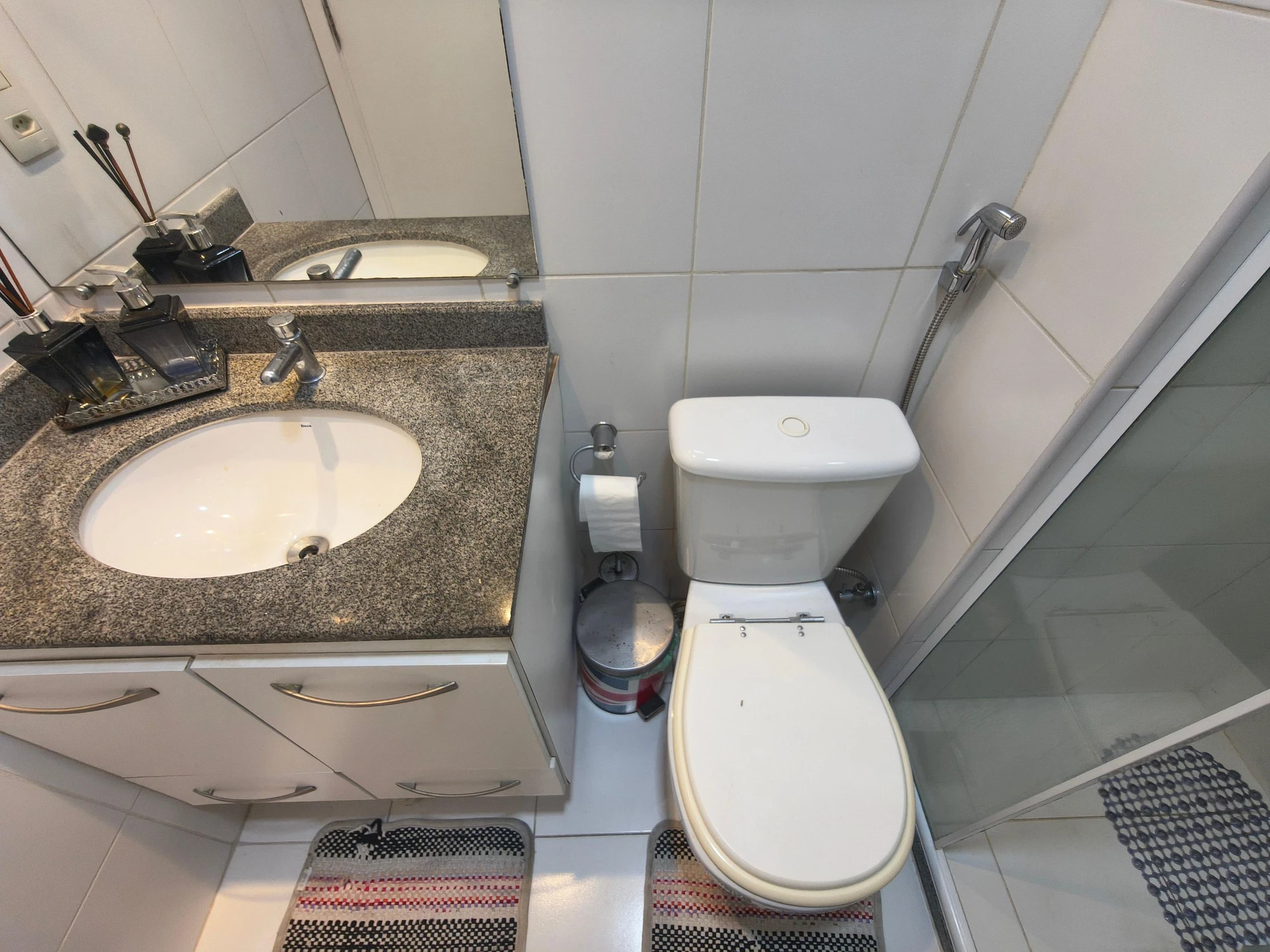 Furnished apartment, 57 m², with a washing machine — photo 8