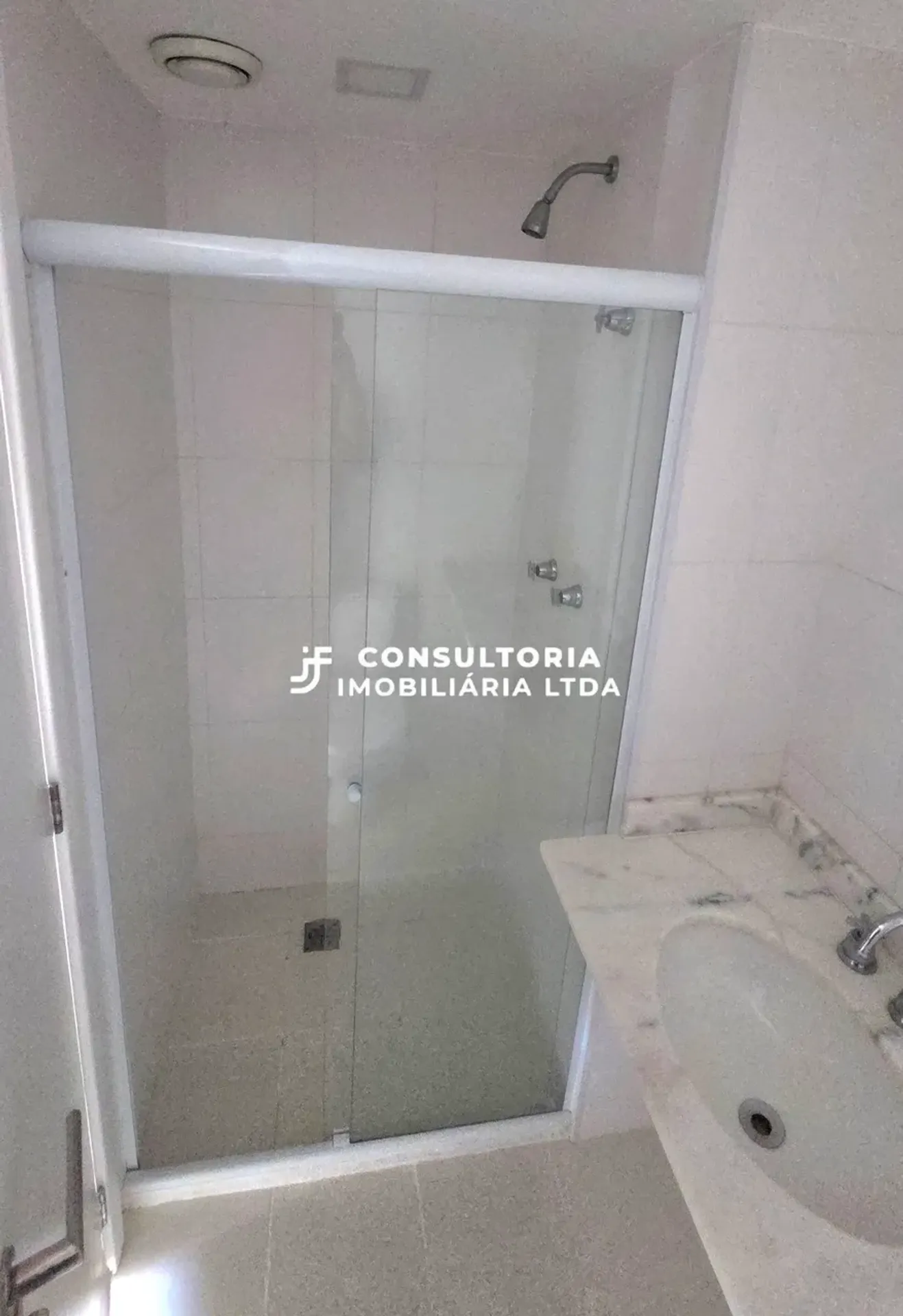 Apartment, 75 m², with a glass-enclosed balcony — photo 14