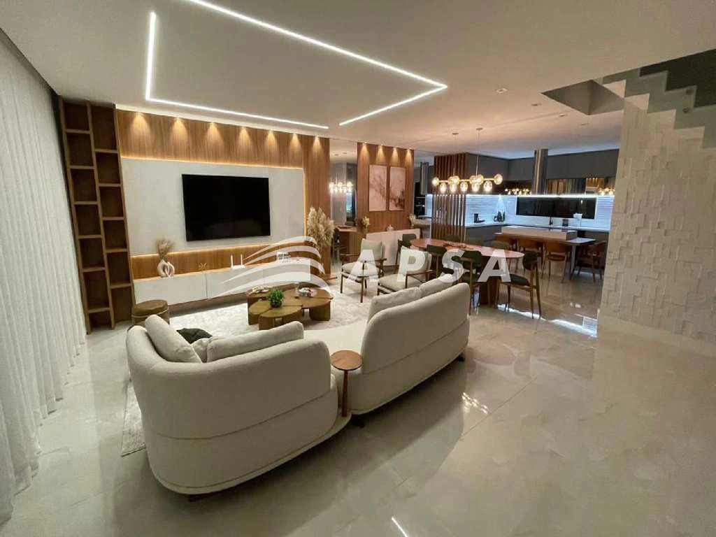 Furnished triplex house with 490 m², 5 en-suite rooms — photo 9