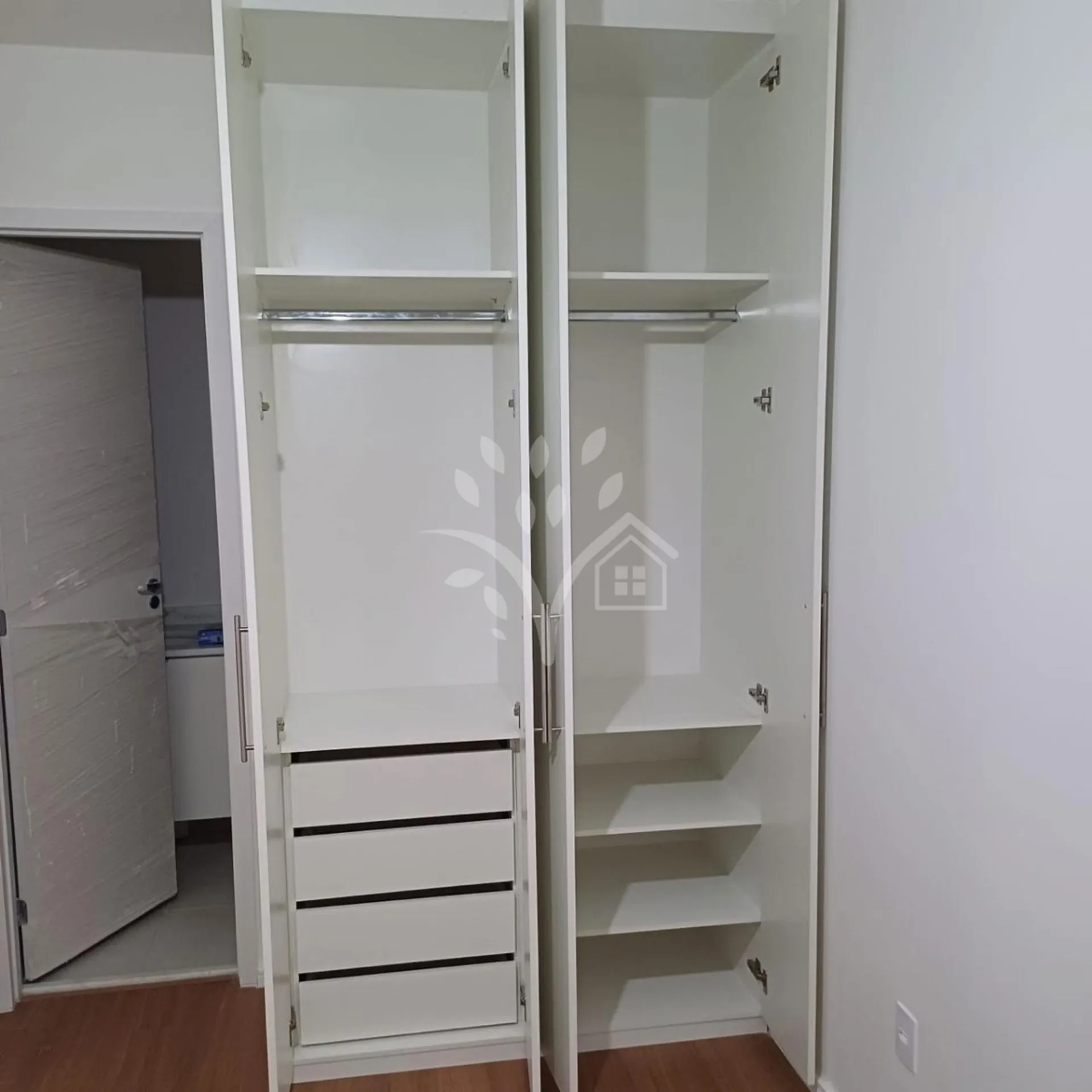 2-bedroom apartment in a building with a sauna — photo 14