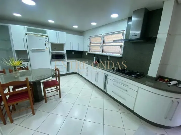 Furnished house, 164 m², with a walk-in closet