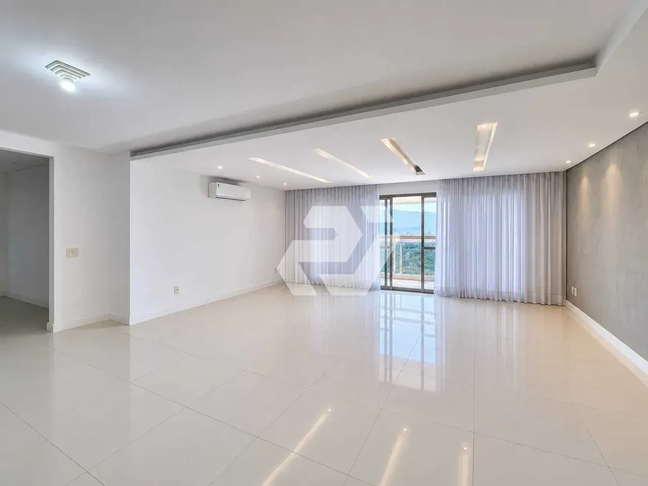 Apartamento mobiliado com 5 quartos e varanda envidraçada — photo 6