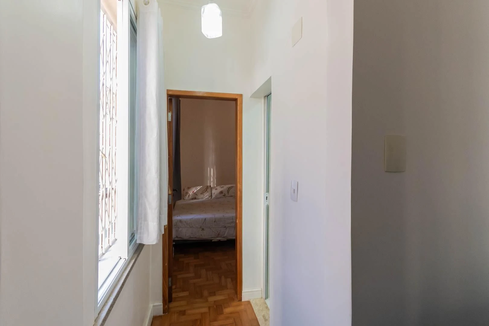 One-bedroom apartment with a washing machine — photo 23