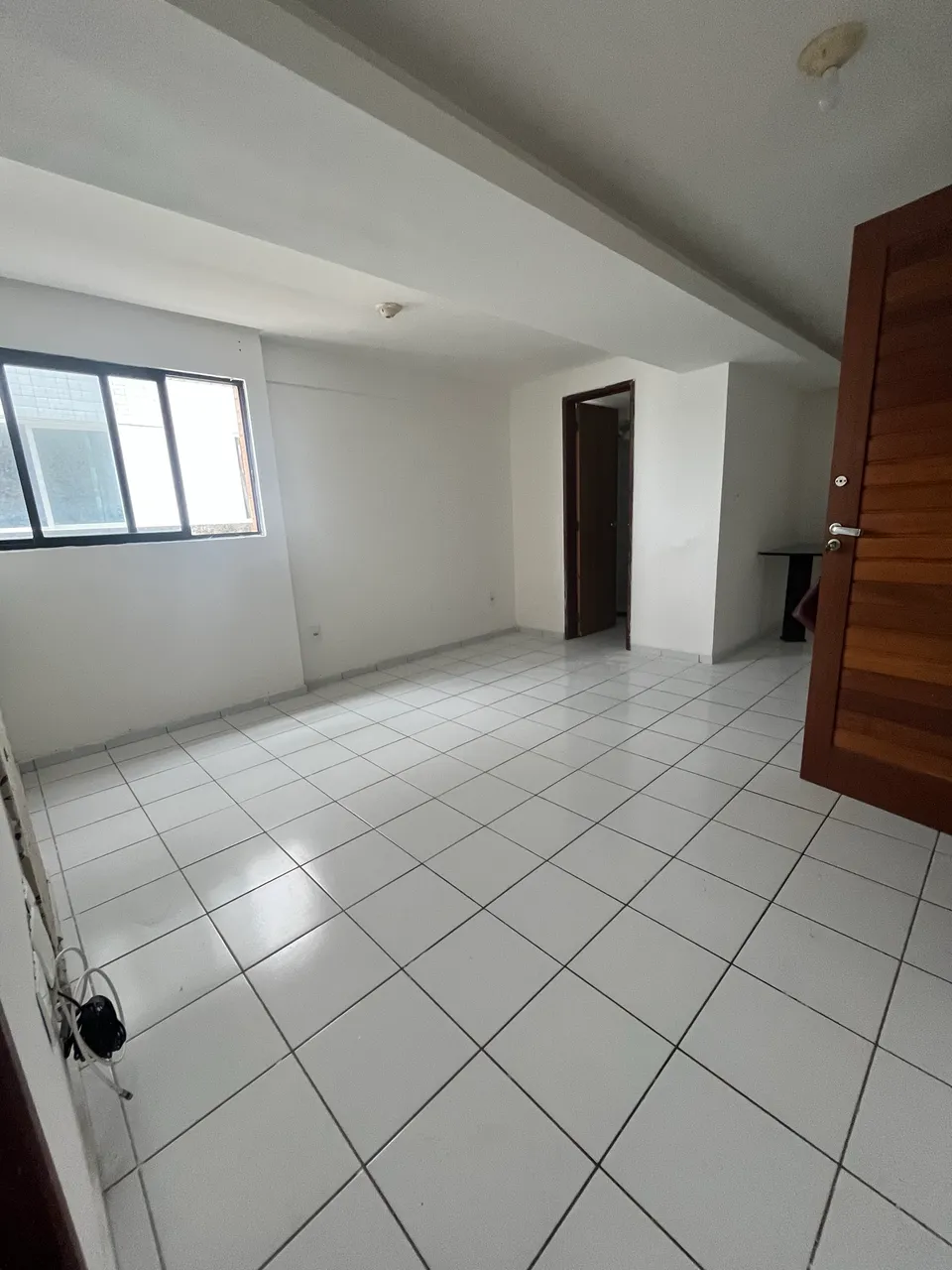 Apartment with open-plan kitchen and 2 bedrooms and 2 baths — photo 8