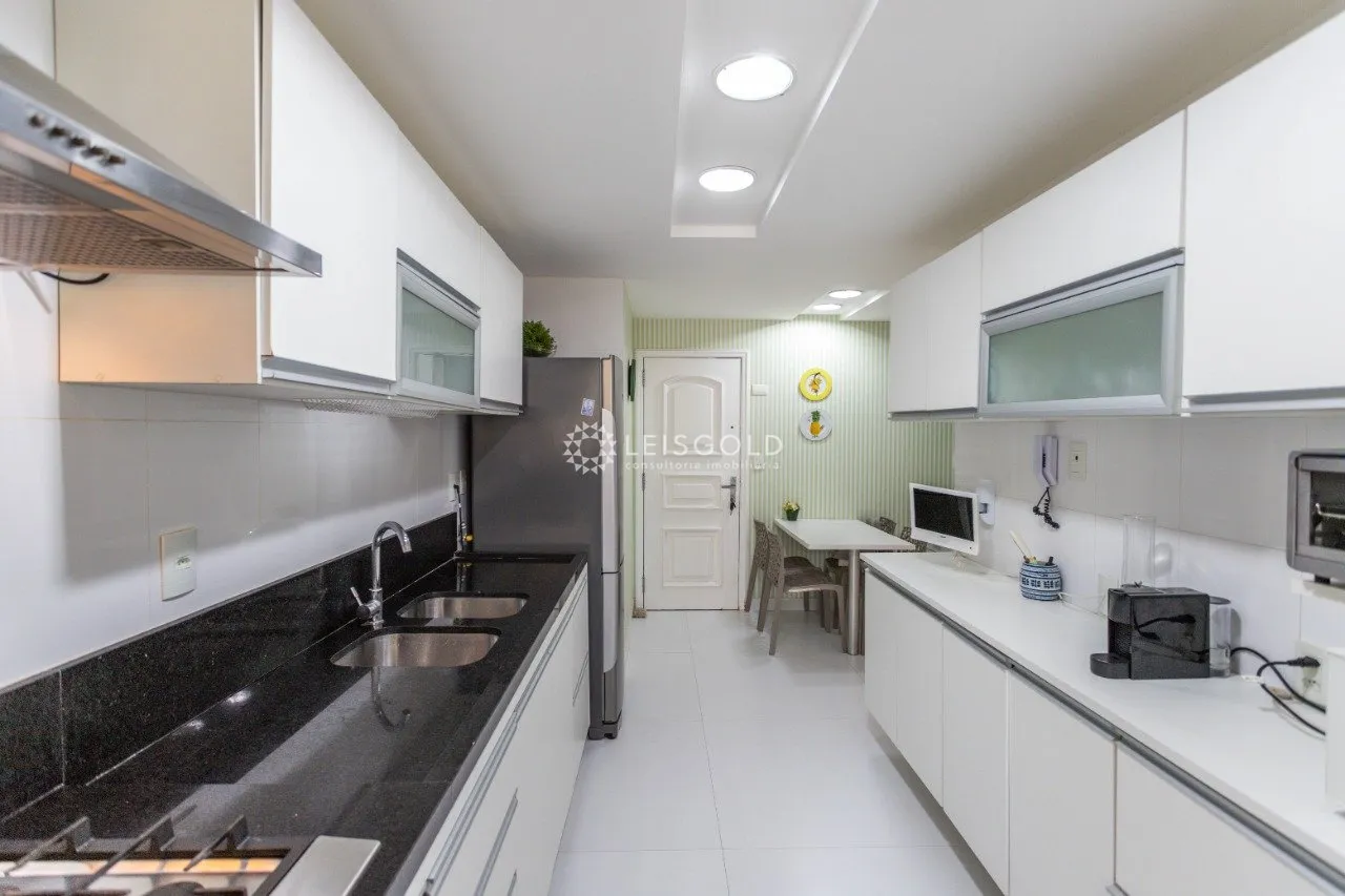 Apartment with 4 bedrooms and 1 bathroom, 3 parking — photo 32