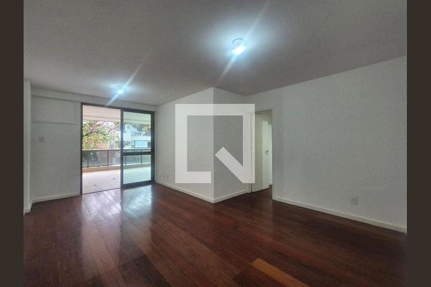 115 m² rental apartment with 2 bedrooms and 2 parking