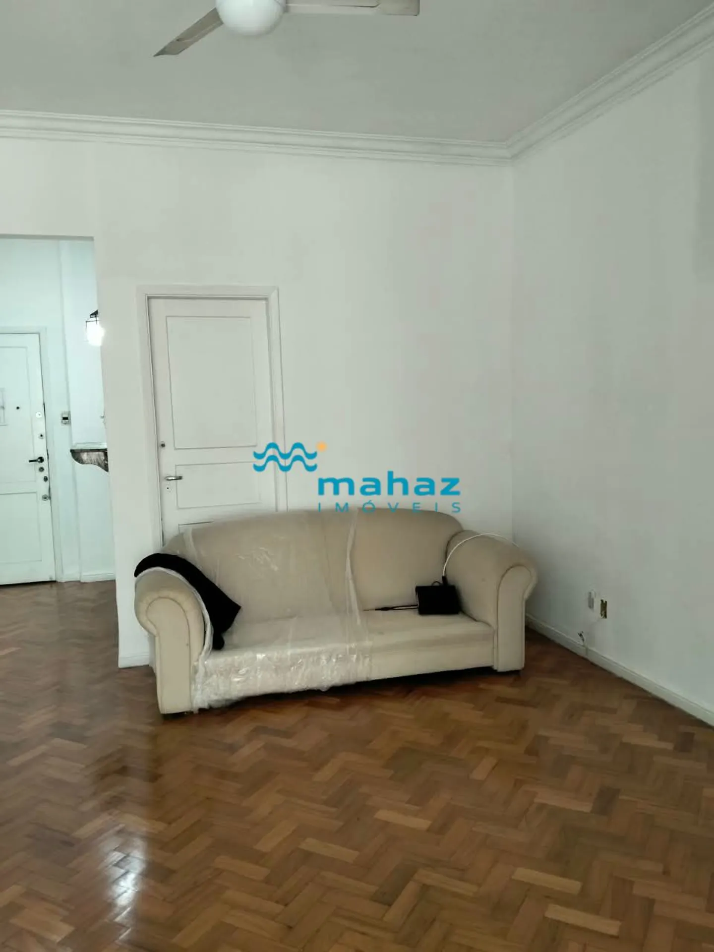 Washing machine in a 2-bedroom apartment, 98 m²
