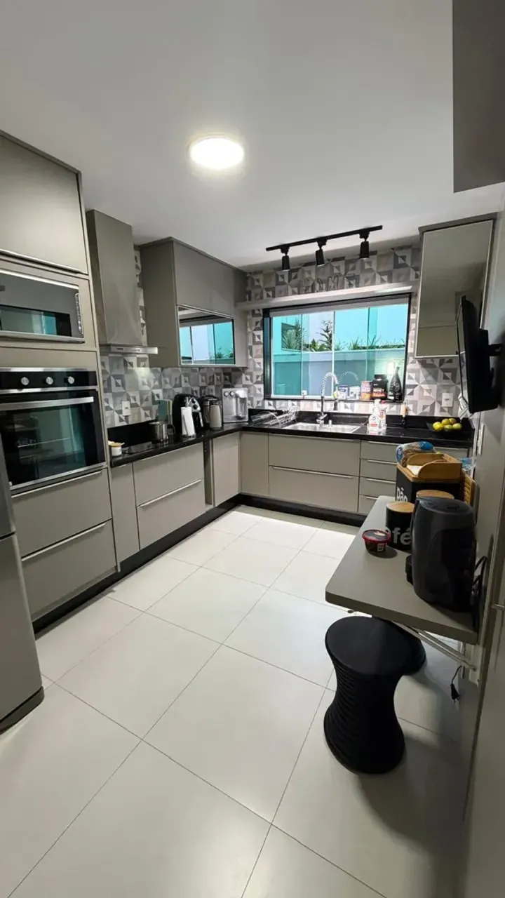 Furnished house with 3 bedrooms and 4 bathrooms — photo 2